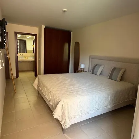 Herdade Dos Salgados By Guiga Living גיאה